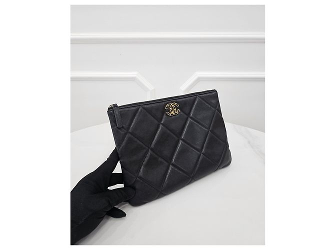 Chanel Clutch New Medium in pelle di agnello - vista 2