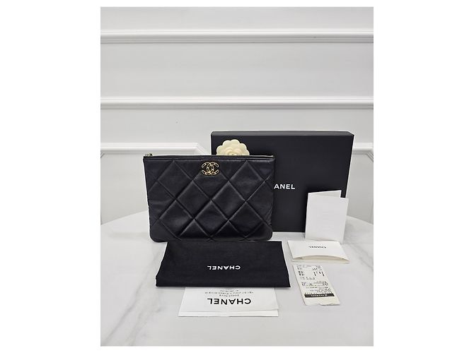 Chanel Clutch New Medium in pelle di agnello - vista 9