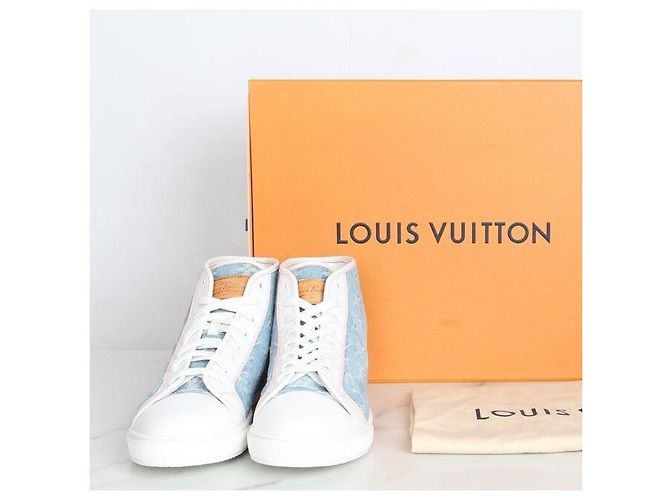 Louis Vuitton High-Top-Sneaker aus Denim mit Monogramm - Ansicht 2
