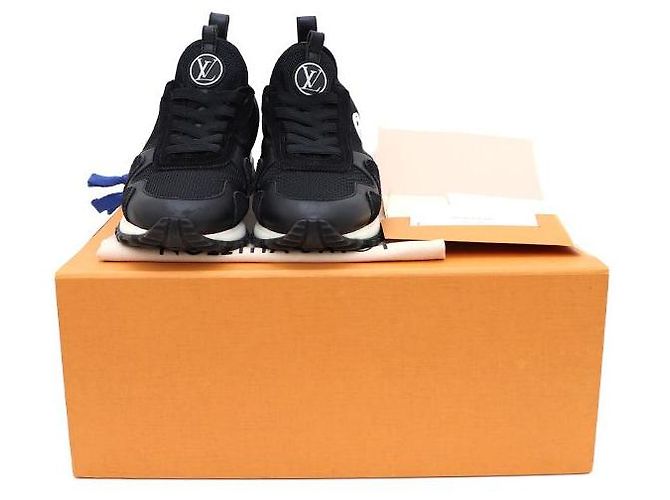 Louis Vuitton Sneakers in mesh Runaway da donna - vista 9