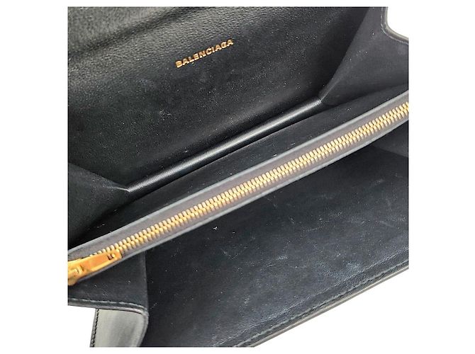 Balenciaga Borsa a tracolla BB con patta nera - vista 11