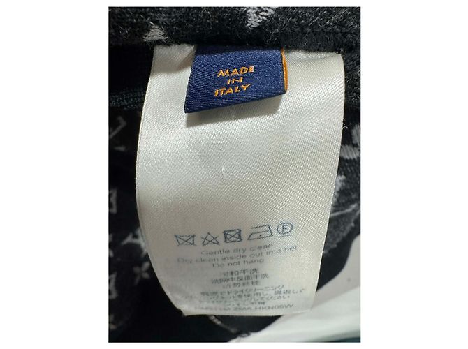 Louis Vuitton Monogram Reversible Bomber Jacket - view 4