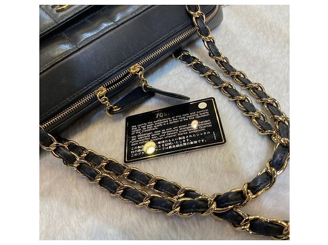 Borsa a tracolla Chanel Choco Bar Chain Black Gold Series - vista 4