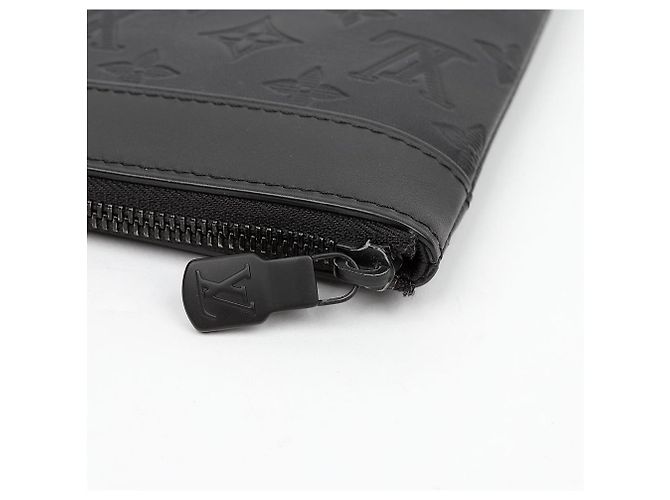 Louis Vuitton Borsa Clutch in pelle Monogram Shadow Nero - vista 7