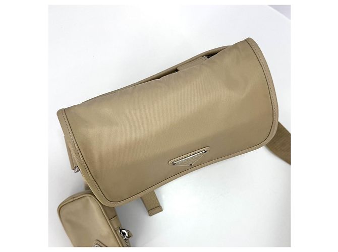 Prada Borsa a tracolla e borsa a spalla in Re-Nylon con logo triangolare - vista 12