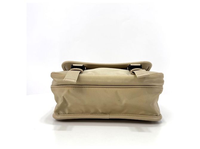Prada Borsa a tracolla e borsa a spalla in Re-Nylon con logo triangolare - vista 24