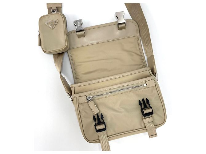 Prada Borsa a tracolla e borsa a spalla in Re-Nylon con logo triangolare - vista 29