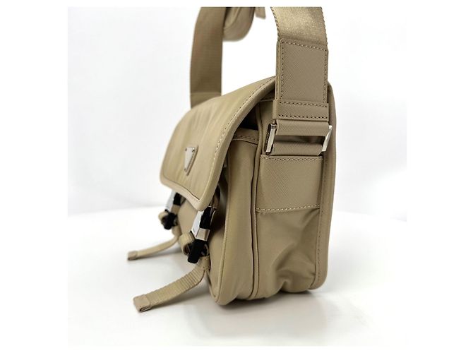 Prada Borsa a tracolla e borsa a spalla in Re-Nylon con logo triangolare - vista 8