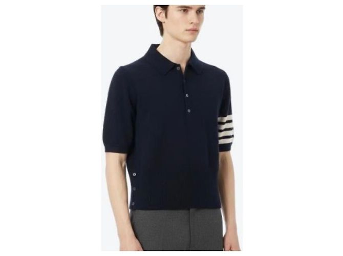Thom Browne Kurzarm-Strickpolo in Navy mit diagonalem Armband - Ansicht 7