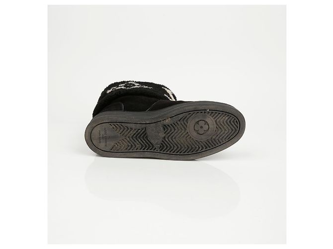 Louis Vuitton Botas de piel de oveja Monogram - vista 12