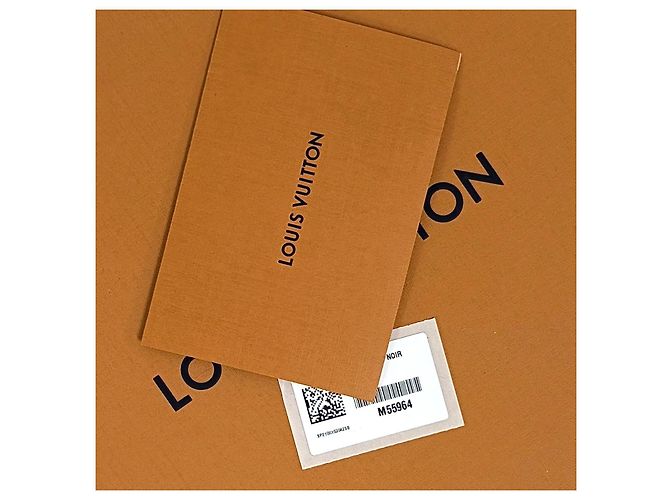 Louis Vuitton Mini Borsa a Tracolla Dauphine Épi Nera - vista 16