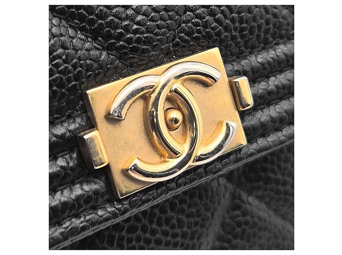 Chanel Cartera Larga Boy Flap de Caviar - vista 7