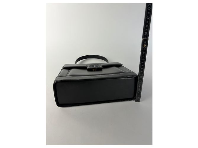 Borsa strutturata Vintage Givenchy 4G con manico, fine anni '70, Black - vista 4