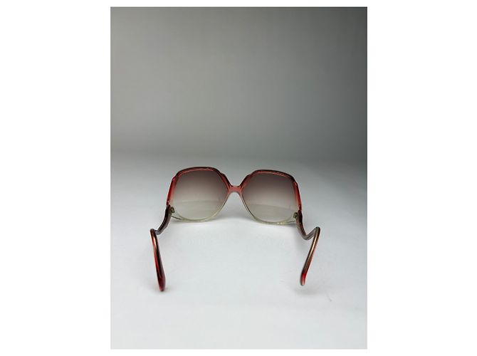 Occhiali da sole Vintage Givenchy Logo 4G Fine anni '70 Rosso Beige - vista 4
