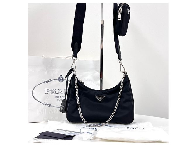 Prada Borsa Hobo Crossbody in Nylon Multi Tessuto Nera - vista 3