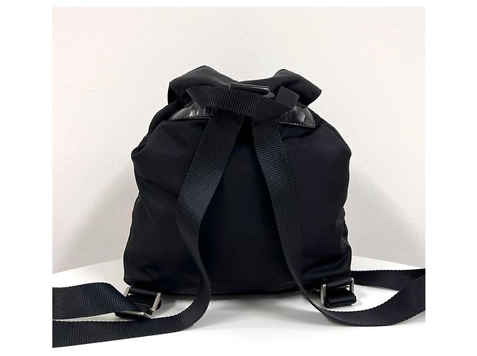 Prada Nylon Rucksack mit Dreiecks-Logo Schwarz Small - Ansicht 4