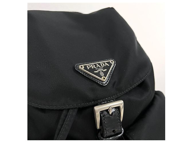 Prada Nylon Rucksack mit Dreiecks-Logo Schwarz Small - Ansicht 5