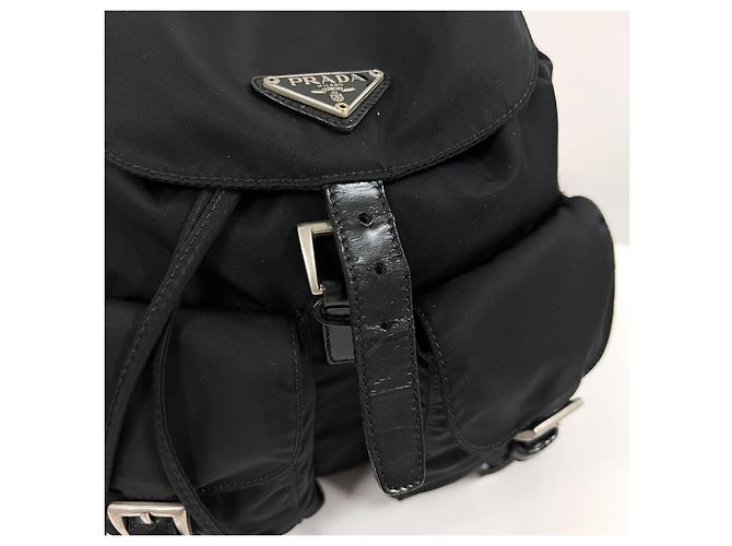 Prada Nylon Rucksack mit Dreiecks-Logo Schwarz Small - Ansicht 6
