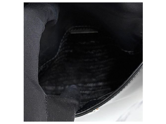 Prada Borsa a tracolla mini Cleo Brushed Borsa crossbody Nera - vista 13