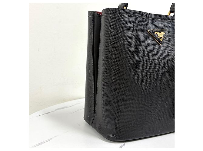 Prada Borsa Tote Pannier in Saffiano Borsa a Tracolla Nero - vista 11