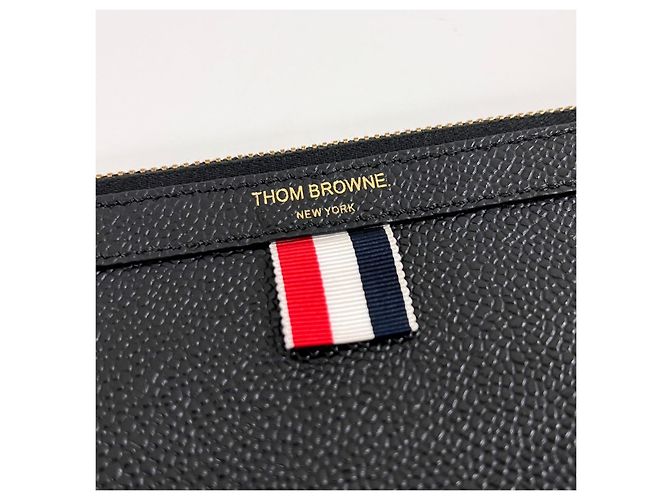 Thom Browne Clutch de Documentos em Pele Grão Pebble Preta - vista 5