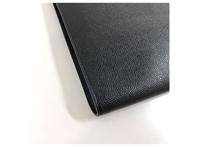 Thom Browne Clutch de Documentos em Pele Grão Pebble Preta - vista 8