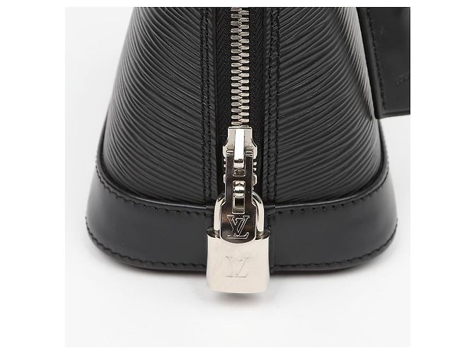 Louis Vuitton Borsa a mano e a tracolla Alma BB in pelle Epi Nero - vista 7