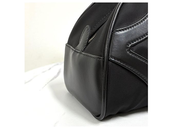 Prada Borsa Tote Bowling in nylon con logo, borsa a tracolla nera - vista 10