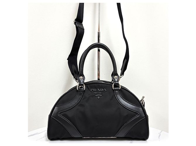 Prada Borsa Tote Bowling in nylon con logo, borsa a tracolla nera - vista 7