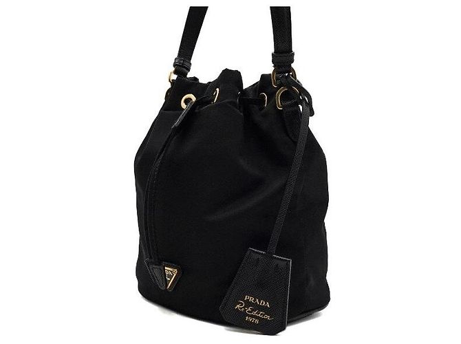 Prada Mini borsa tote a secchiello con logo triangolare - vista 2