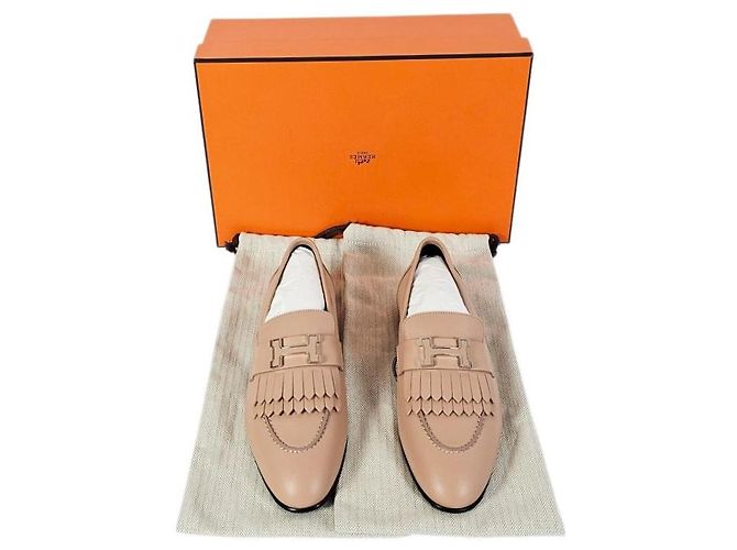 Hermès Mocassini da donna con frange e fibbia in Beige Perlino - vista 14
