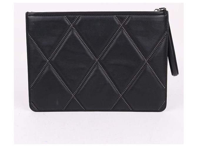 Salvatore Ferragamo Clutch matelassé nera con tracolla Medium - vista 5