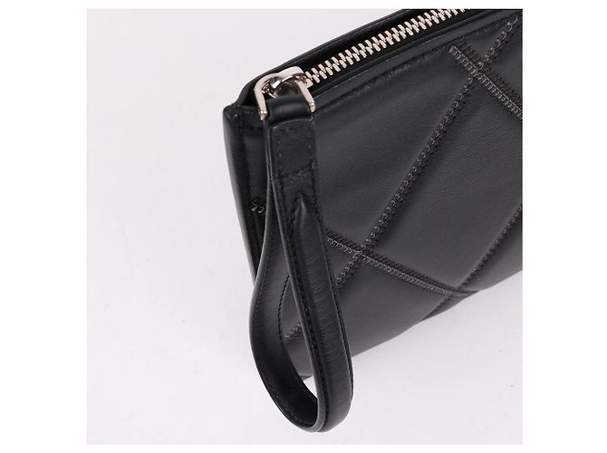 Salvatore Ferragamo Clutch matelassé nera con tracolla Medium - vista 6