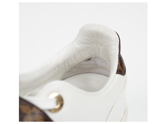 Louis Vuitton Klettverschluss-Sneaker Weiß - Ansicht 16