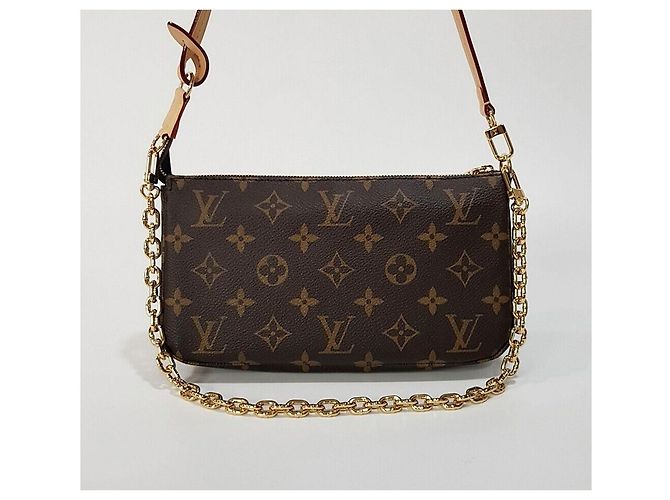 Louis Vuitton Monogram Pochette Accessoires - vista 2