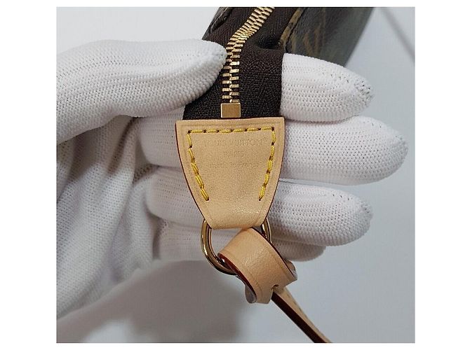 Louis Vuitton Monogram Pochette Accessoires - vista 5