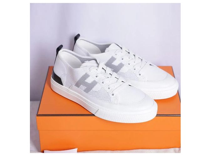 Hermès Sneakers Deep Knit White/Black - vista 3