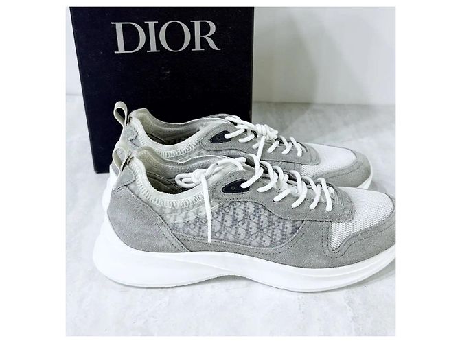 Dior Baskets Runner en daim gris - vue 4