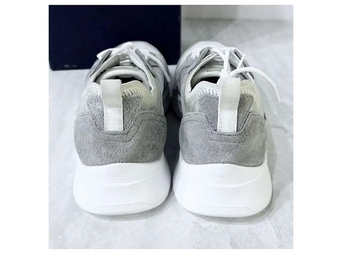 Dior Baskets Runner en daim gris - vue 5