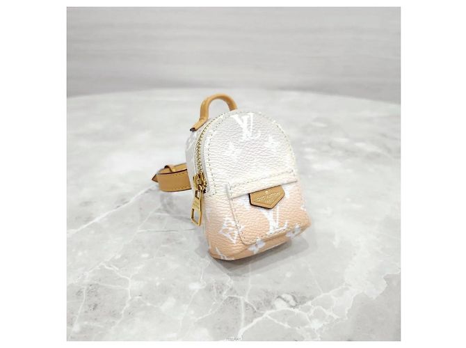 Louis Vuitton Bracciale con charm Monogram by the Pool - vista 2