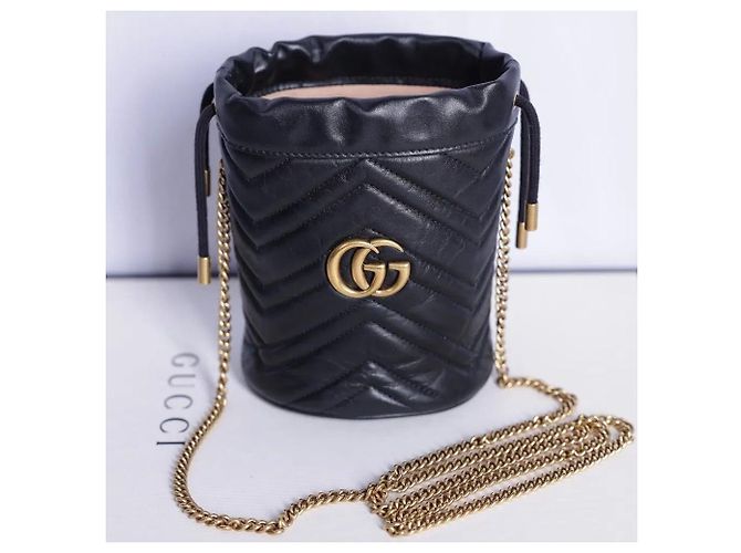 Gucci Mini Borsa a Secchiello GG Marmont Matelassé Black (Marmont Mini) - vista 2