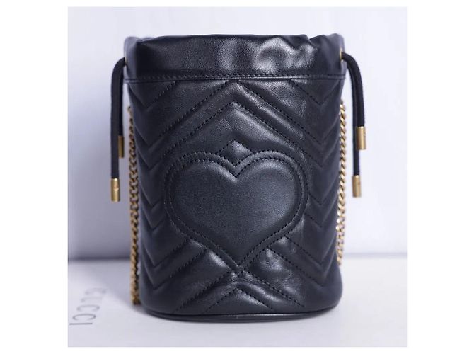 Gucci Mini Borsa a Secchiello GG Marmont Matelassé Black (Marmont Mini) - vista 4