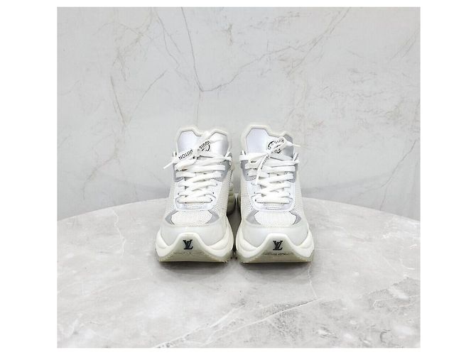 Louis Vuitton Monogram Run Sneaker - Ansicht 2