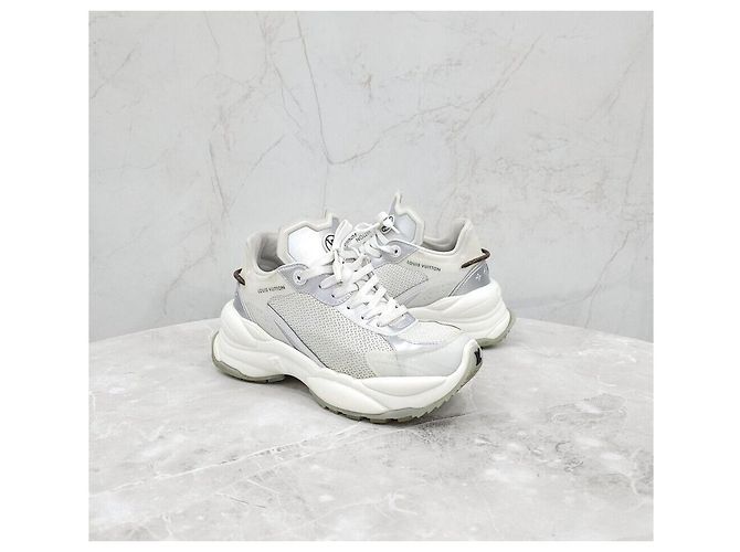 Louis Vuitton Monogram Run Sneaker - Ansicht 3