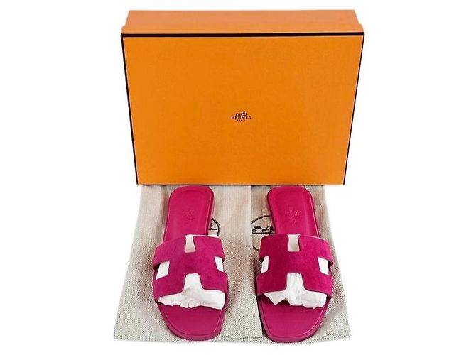Hermès Sandales et mules pour femmes en cuir de chèvre suédé - vue 11