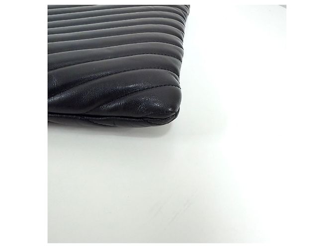 Autre Marque Clutch matelassé Chevron Gold New Medium Black - vista 11