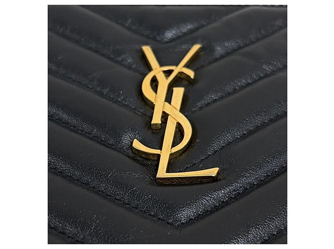 Autre Marque Clutch matelassé Chevron Gold New Medium Black - vista 7