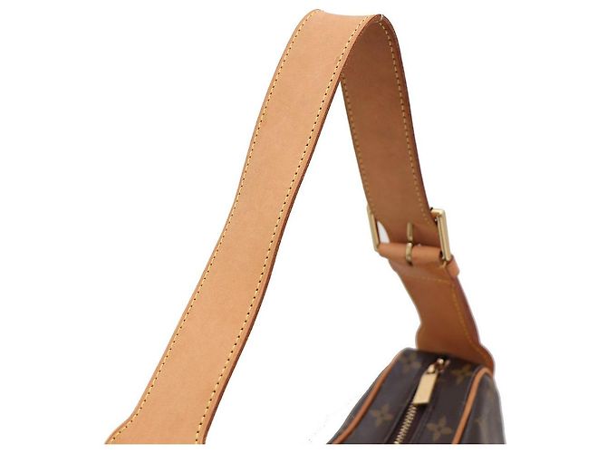 Louis Vuitton Borsa a tracolla Croissant MM in Monogram Canvas - vista 5
