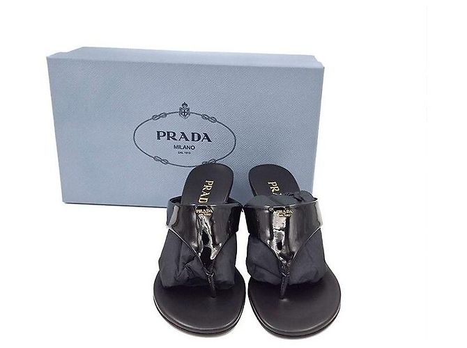 Prada Sandalen aus Lackleder - Ansicht 5