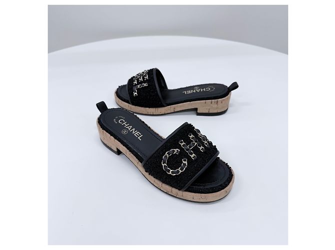 Chanel Sandali pantofole in tweed da donna Nero - vista 2
